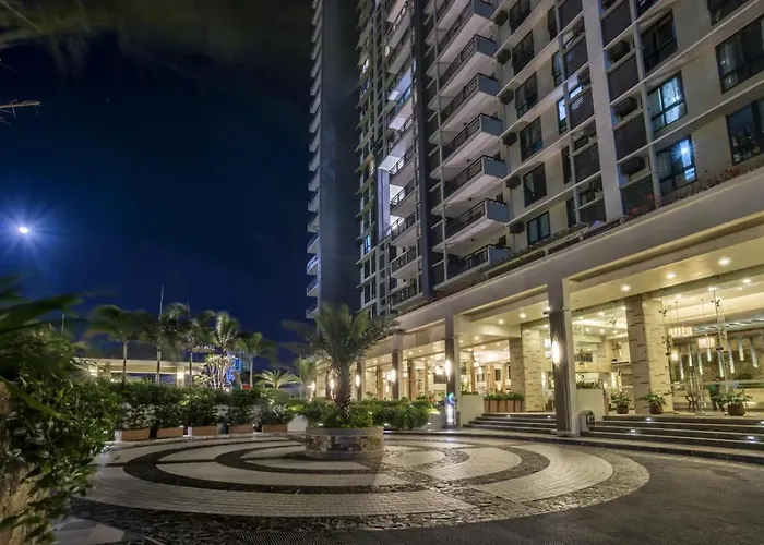 New Scandi At Flair St-2br W Balcony, Pool, Parking Apartahotel