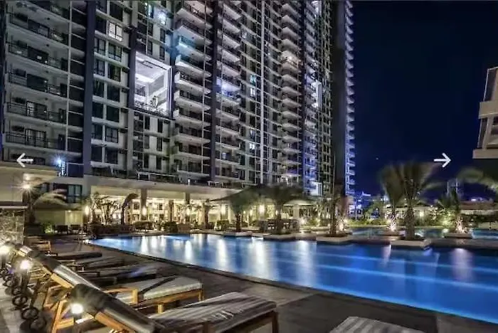 New Scandi At Flair St-2br W Balcony, Pool, Parking Apartahotel