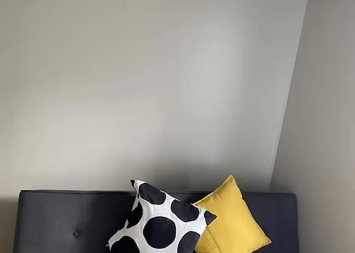 Apartahotel New Scandi At Flair St-2br W Balcony, Pool, Parking 4*