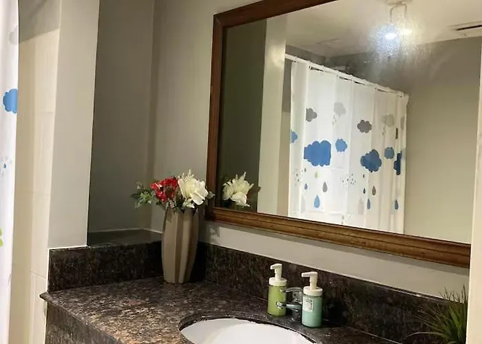 New Scandi At Flair St-2br W Balcony, Pool, Parking Manila